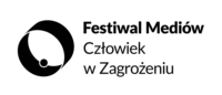 ALT - Logotyp z napisem Festiwal Mediów Człowiek w Zagrożeniu. Czarny walec eliptyczny. W jego środku czarna kula.
